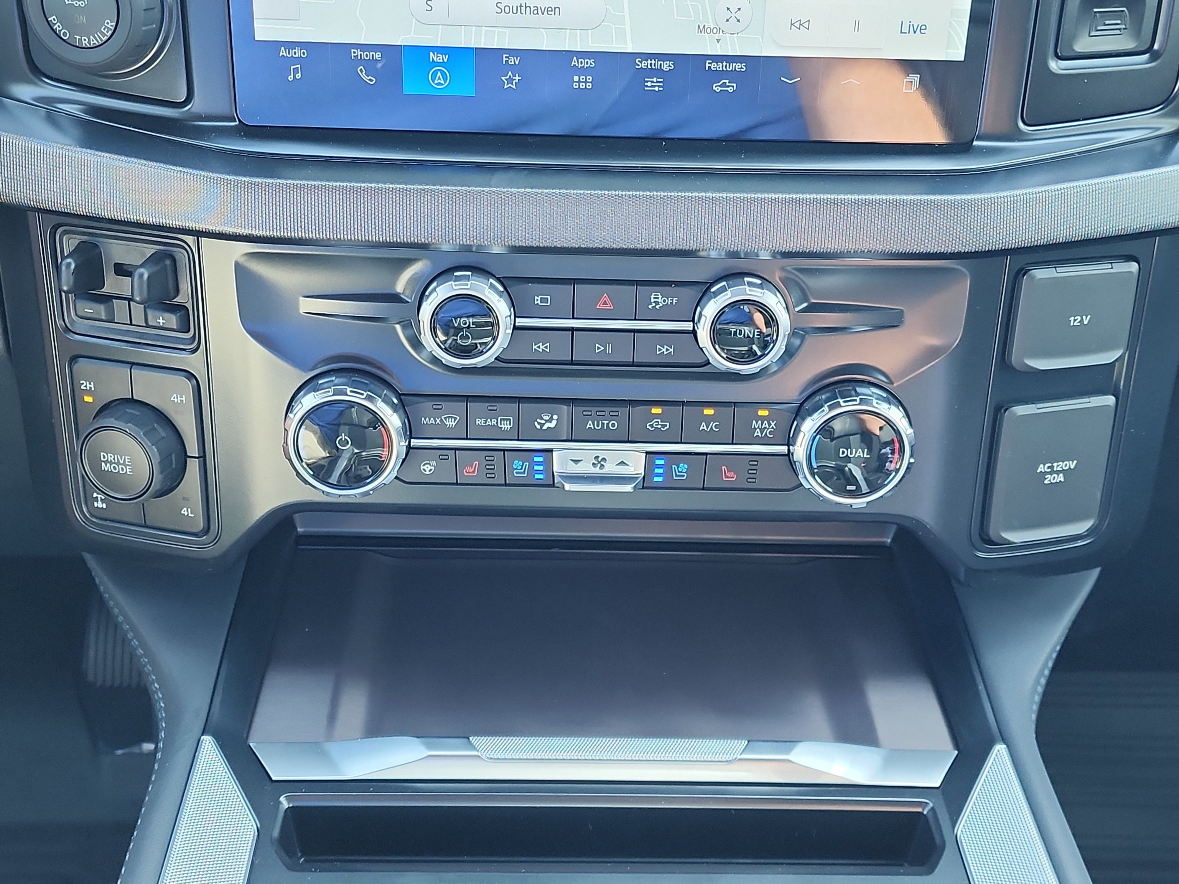 New 2026 Ford F350 Platinum image 15