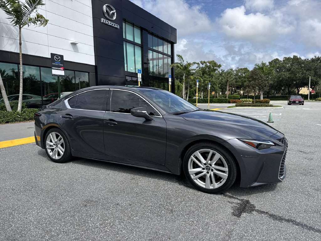 Used 2023 Lexus IS 300 w/ Comfort Package RWD image 6