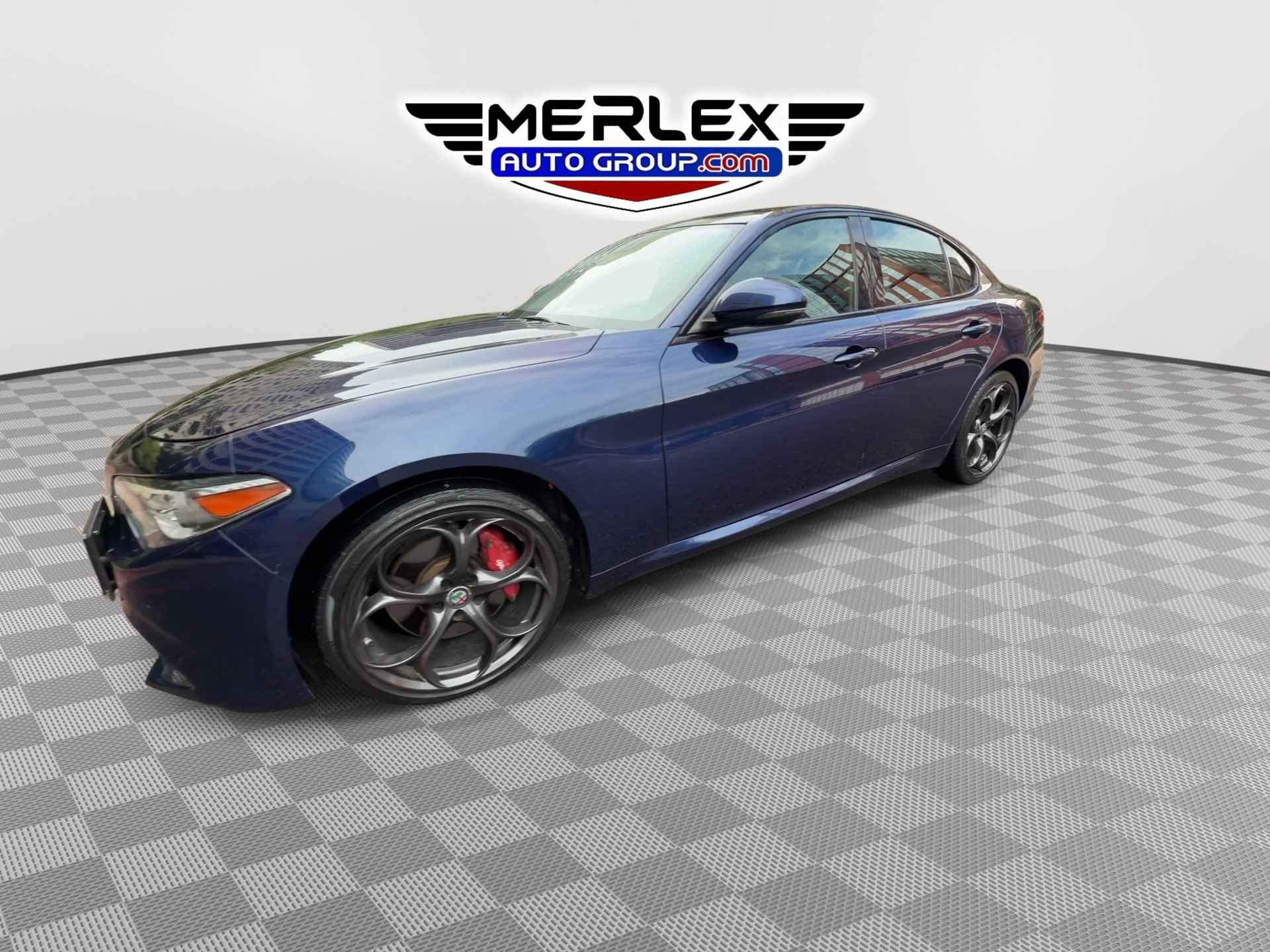 Used 2018 Alfa Romeo Giulia Ti Sport w/ Quick Order Package 22S Sport AWD/4WD image 4