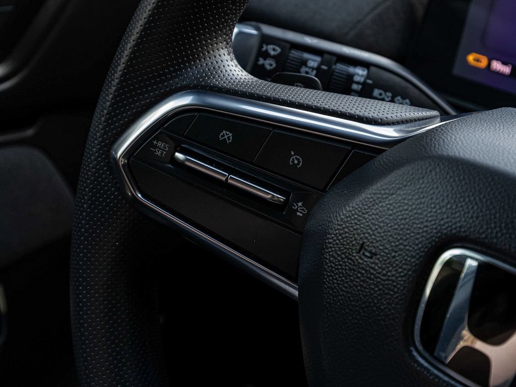 Used 2025 Honda Prologue EX image 22