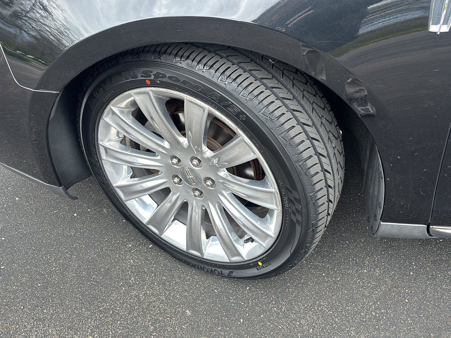 Used 2011 Lincoln MKS AWD w/ 102A Rapid Spec Order Code image 5