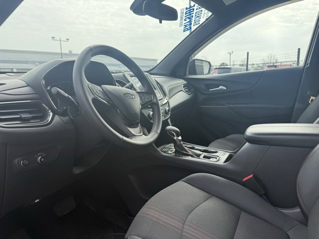 Used 2022 Chevrolet Equinox RS w/ LPO, Floor Liner Package image 6