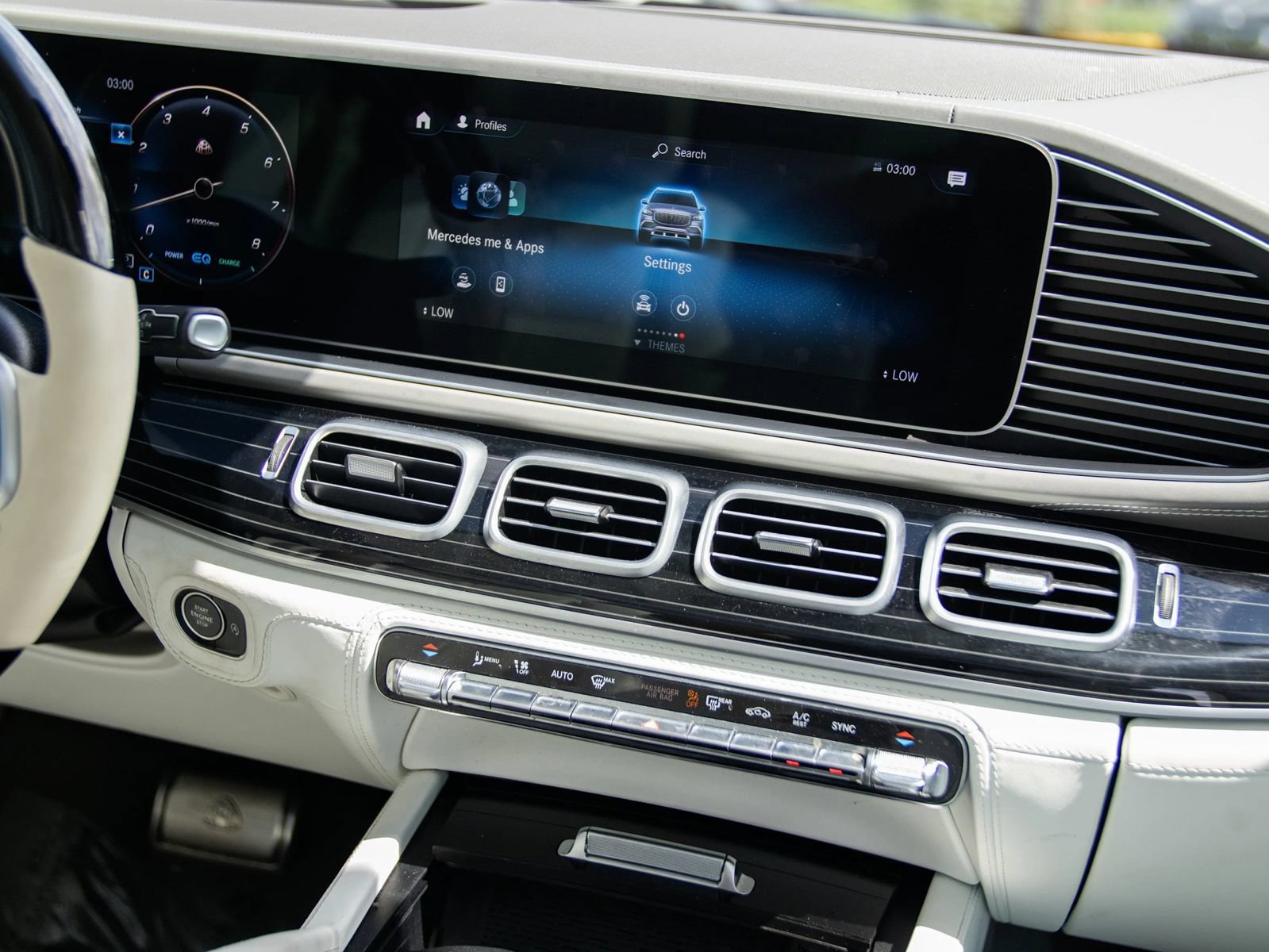 Used 2022 Mercedes-Benz Maybach GLS 600 4MATIC image 54