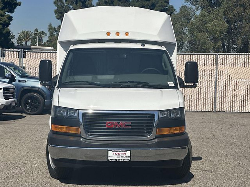 New 2025 GMC Savana 3500 w/ Power Convenience Package RWD image 2