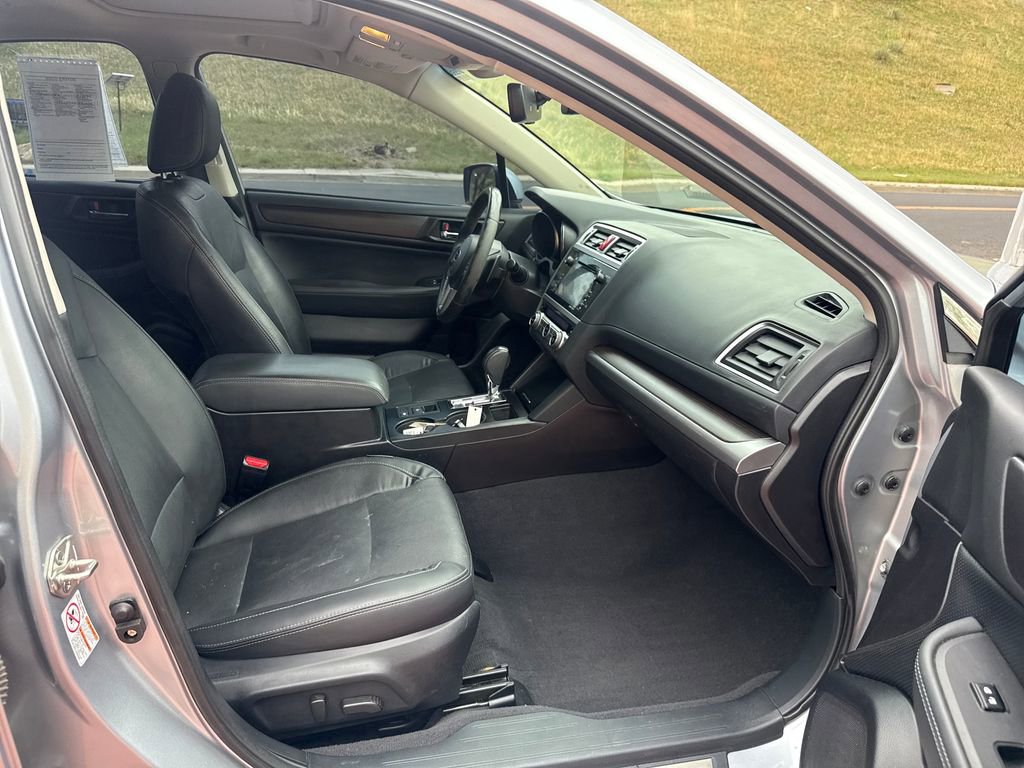 Used 2017 Subaru Legacy 3.6R Limited AWD/4WD image 29