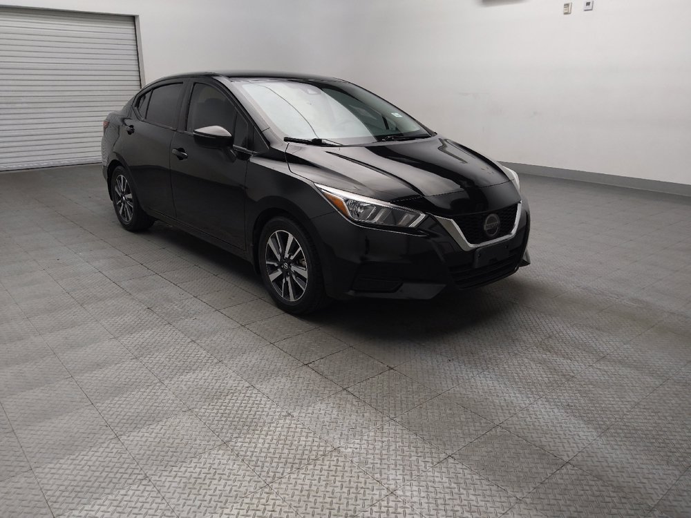 Used 2020 Nissan Versa SV FWD image 13