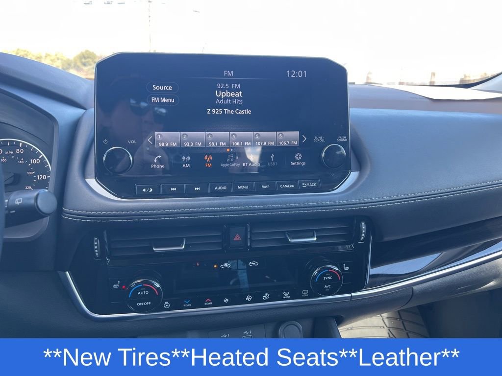 Used 2023 Nissan Rogue SL w/ SL Premium Package image 23