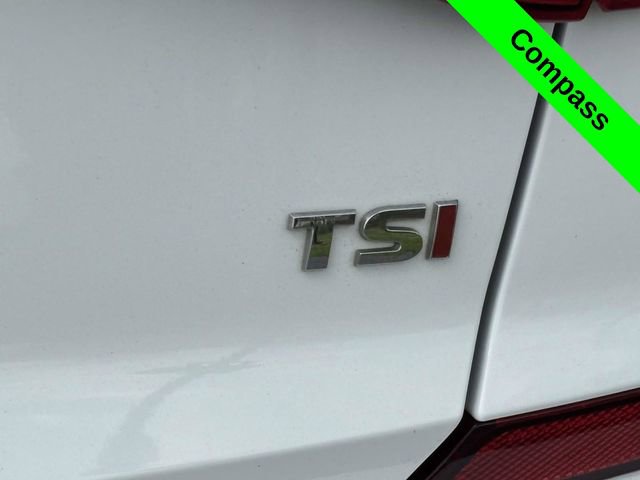 Used 2017 Volkswagen Passat 1.8T R-Line FWD image 30