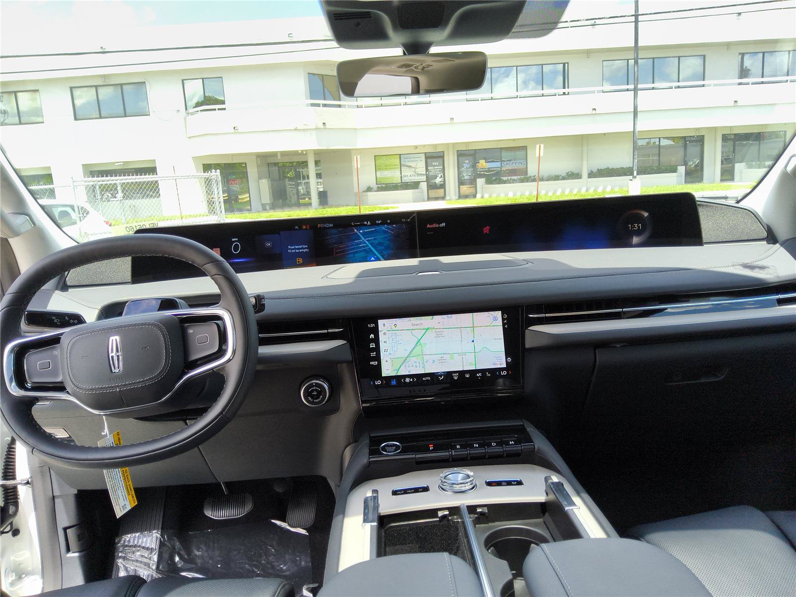 New 2027 Lincoln Navigator Reserve AWD/4WD image 21