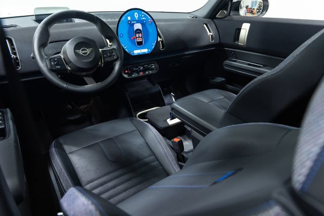 Certified 2025 MINI Cooper Countryman S AWD/4WD image 17