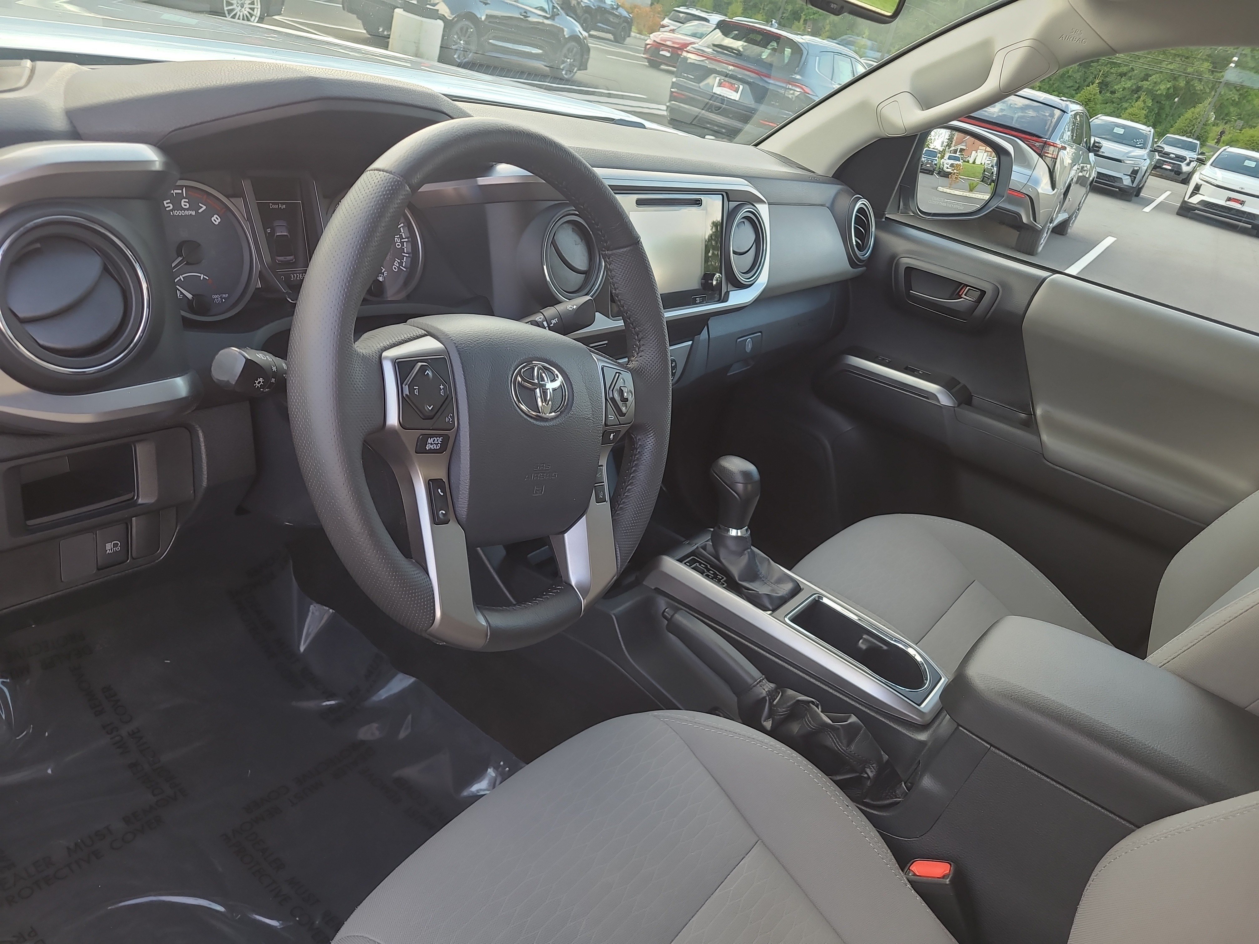 Certified 2019 Toyota Tacoma SR5 AWD/4WD image 15