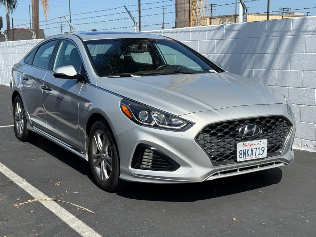 Used 2019 Hyundai Sonata Sport w/ Cargo Package FWD image 2