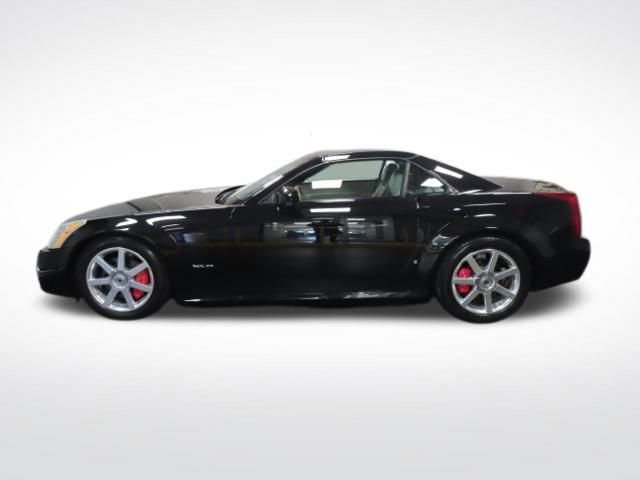 Used 2006 Cadillac XLR image 2