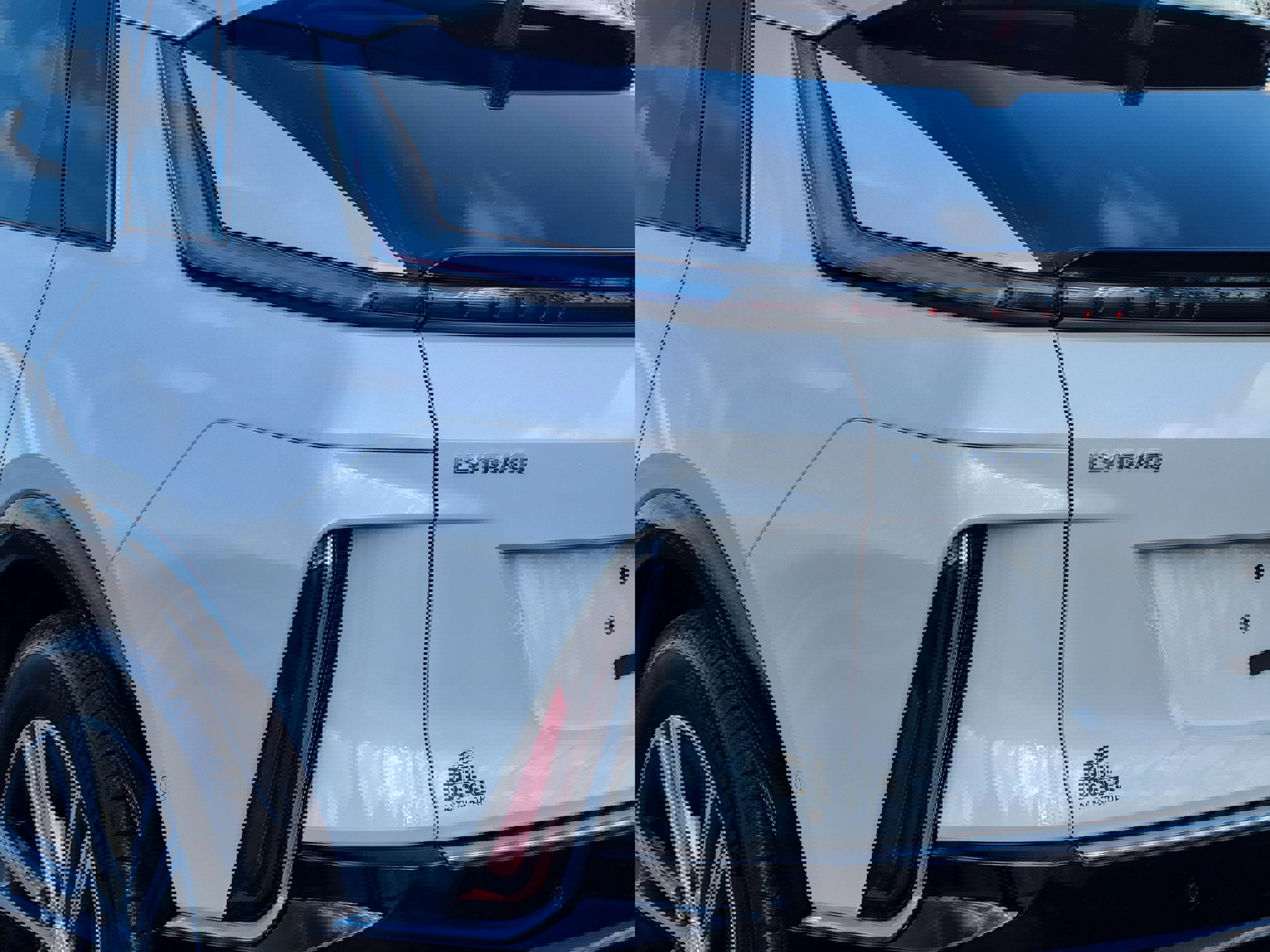 New 2025 Cadillac Lyriq Luxury w/ LPO, Floor Liner Package image 15