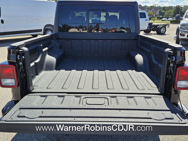 New 2025 Jeep Gladiator Sport image 11