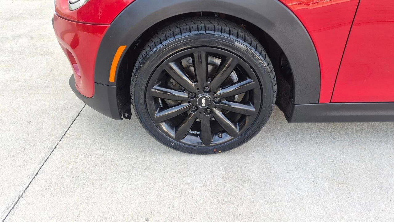 Used 2015 MINI Cooper 2-Door Hardtop image 13