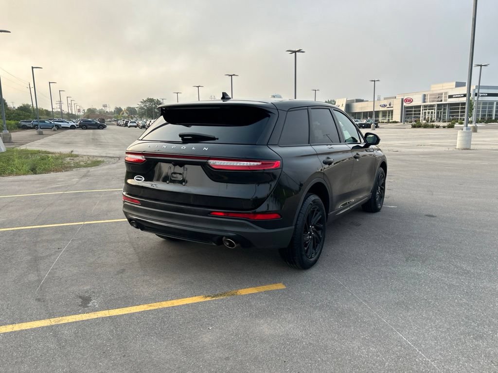 Certified 2025 Lincoln Corsair FWD image 6