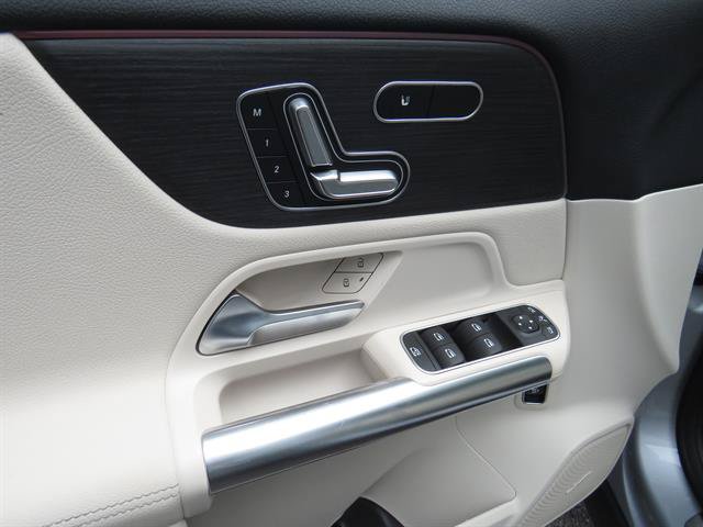 Used 2026 Mercedes-Benz GLA 250 4MATIC image 9