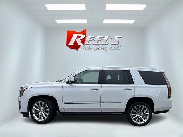Used 2020 Cadillac Escalade Premium Luxury AWD/4WD image 12