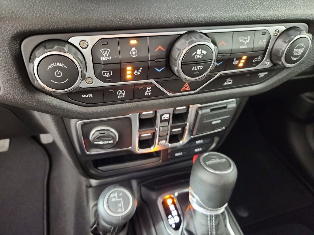 New 2025 Jeep Gladiator Sport image 27