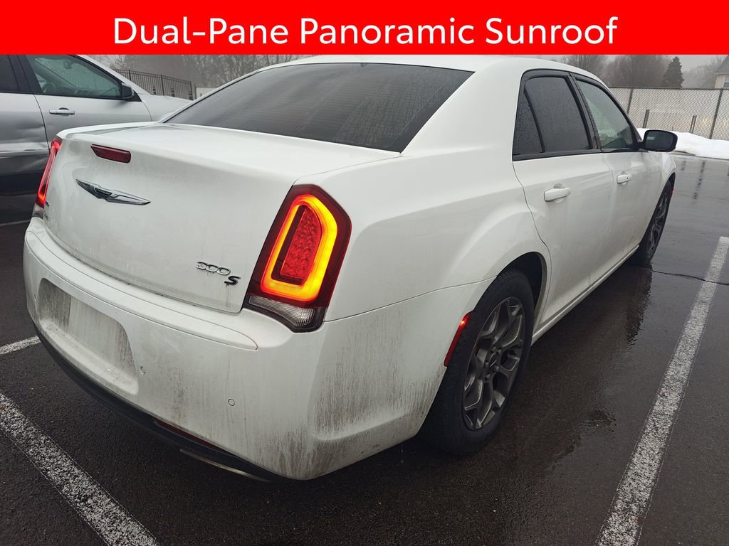 Used 2017 Chrysler 300 S w/ 300S Premium Group image 4