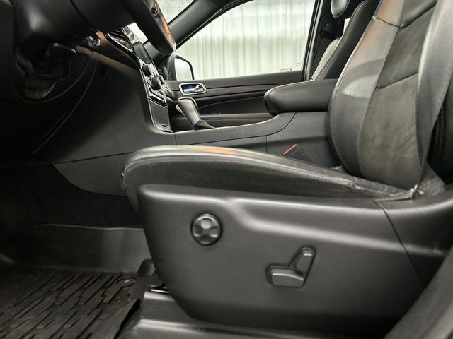 Used 2019 Jeep Grand Cherokee Altitude AWD/4WD image 17