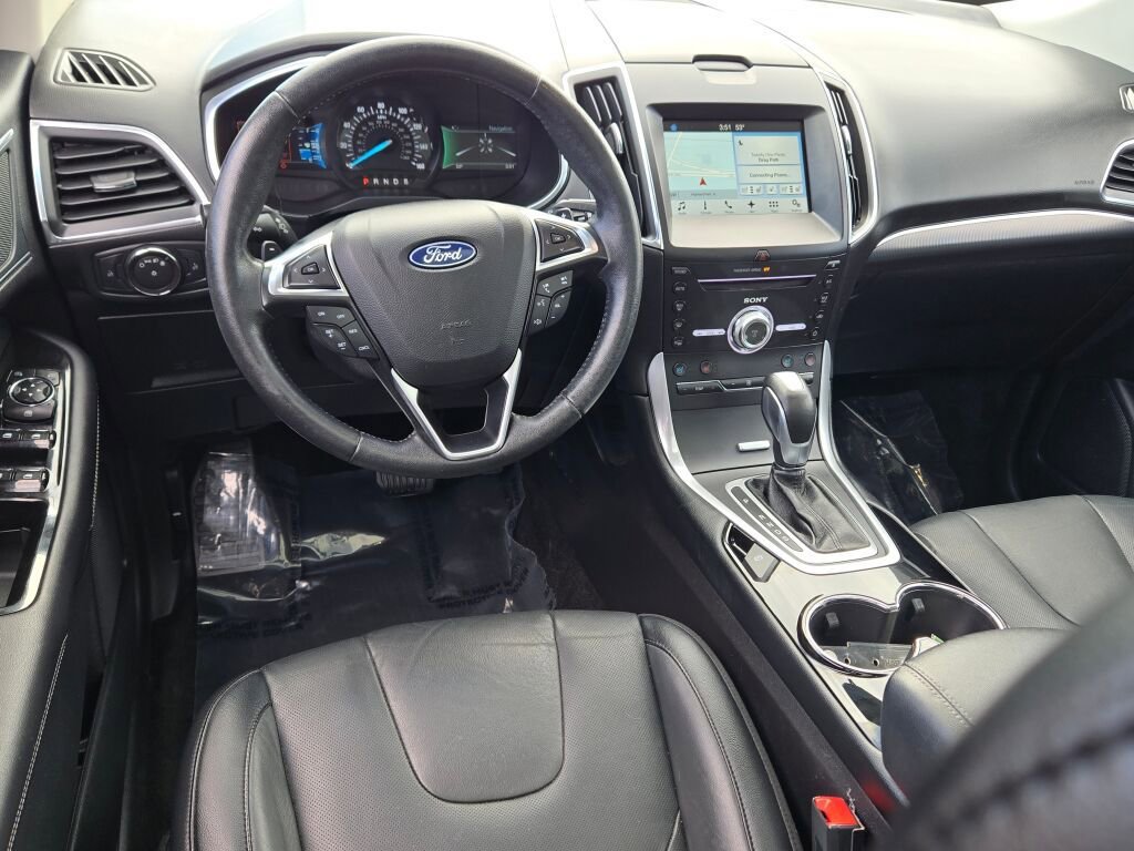 Used 2018 Ford Edge Titanium w/ Equipment Group 301A AWD/4WD image 23