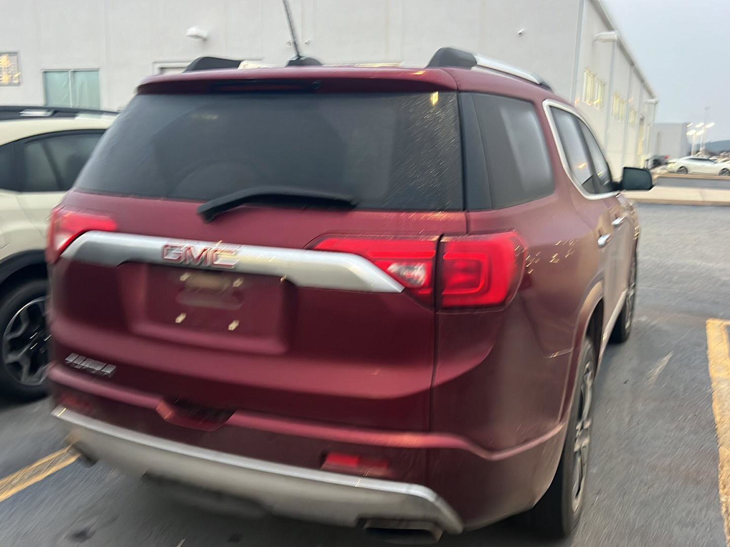 Used 2017 GMC Acadia Denali image 9