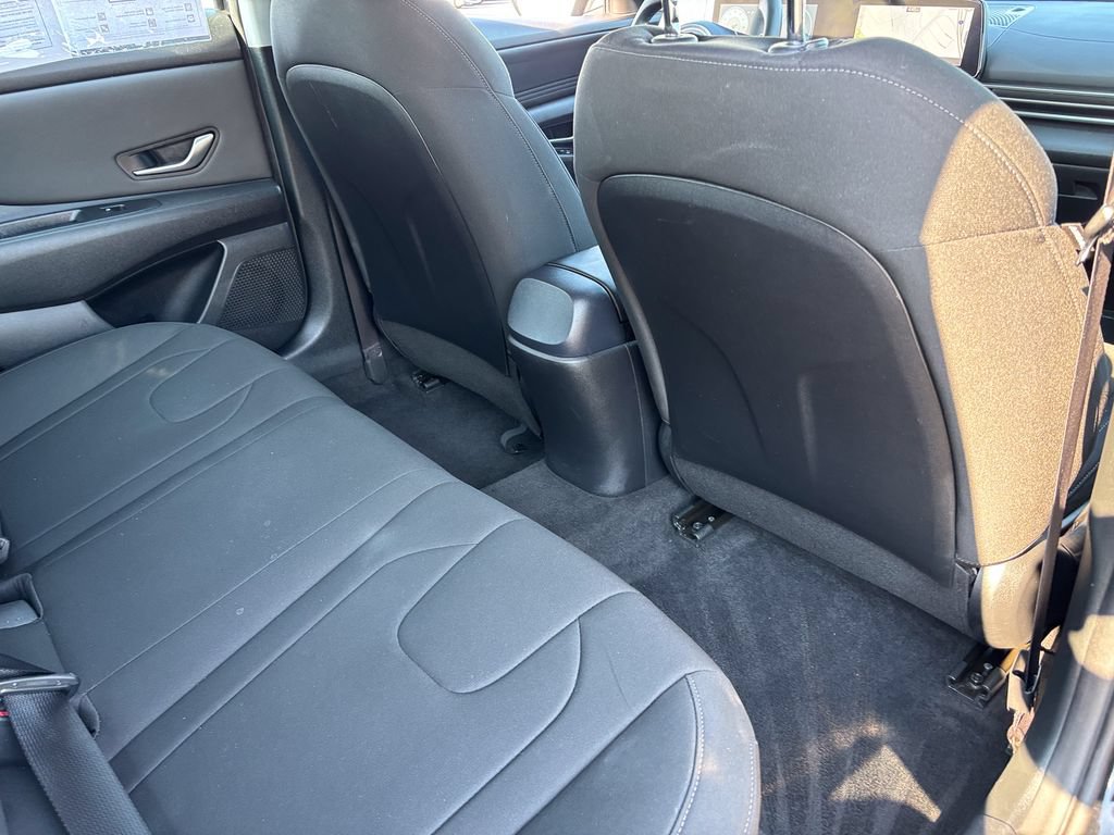 Used 2023 Hyundai Elantra SEL w/ Convenience Package FWD image 40