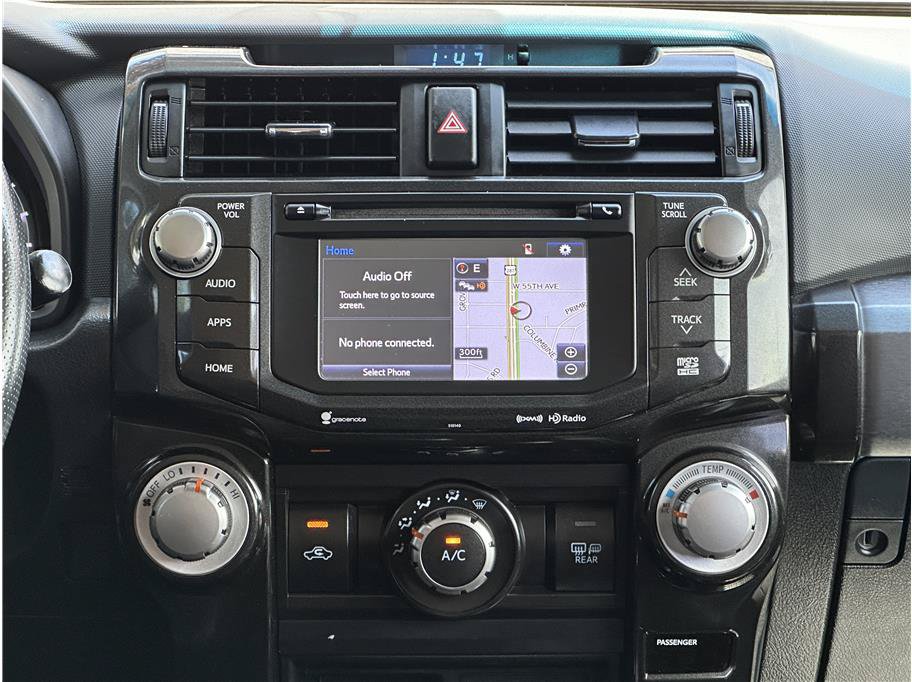 Used 2018 Toyota 4Runner TRD Off-Road Premium AWD/4WD image 24