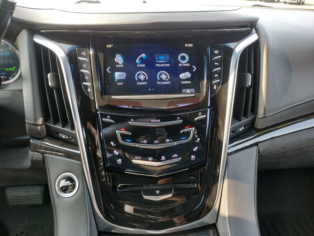Used 2016 Cadillac Escalade Platinum AWD/4WD image 28