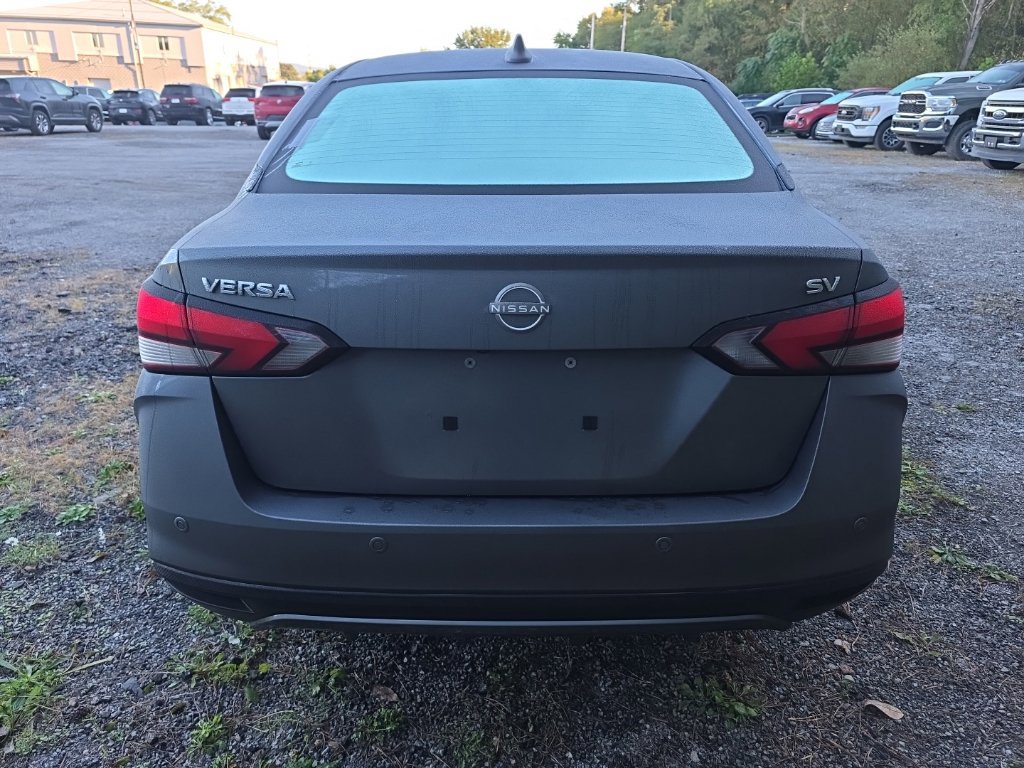 Used 2024 Nissan Versa SV FWD image 7