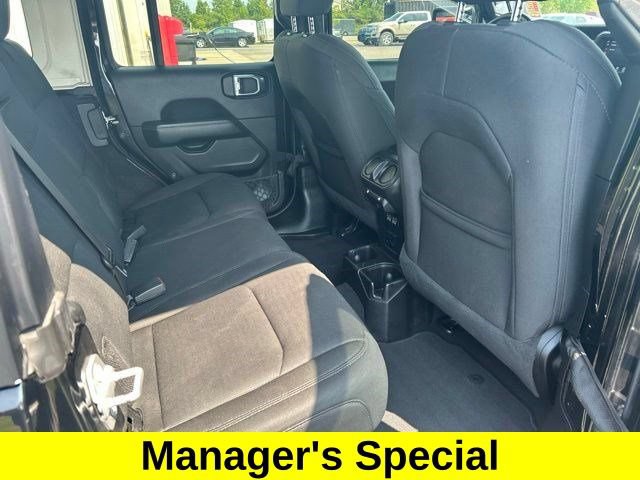 Used 2021 Jeep Wrangler Unlimited Sahara AWD/4WD image 31