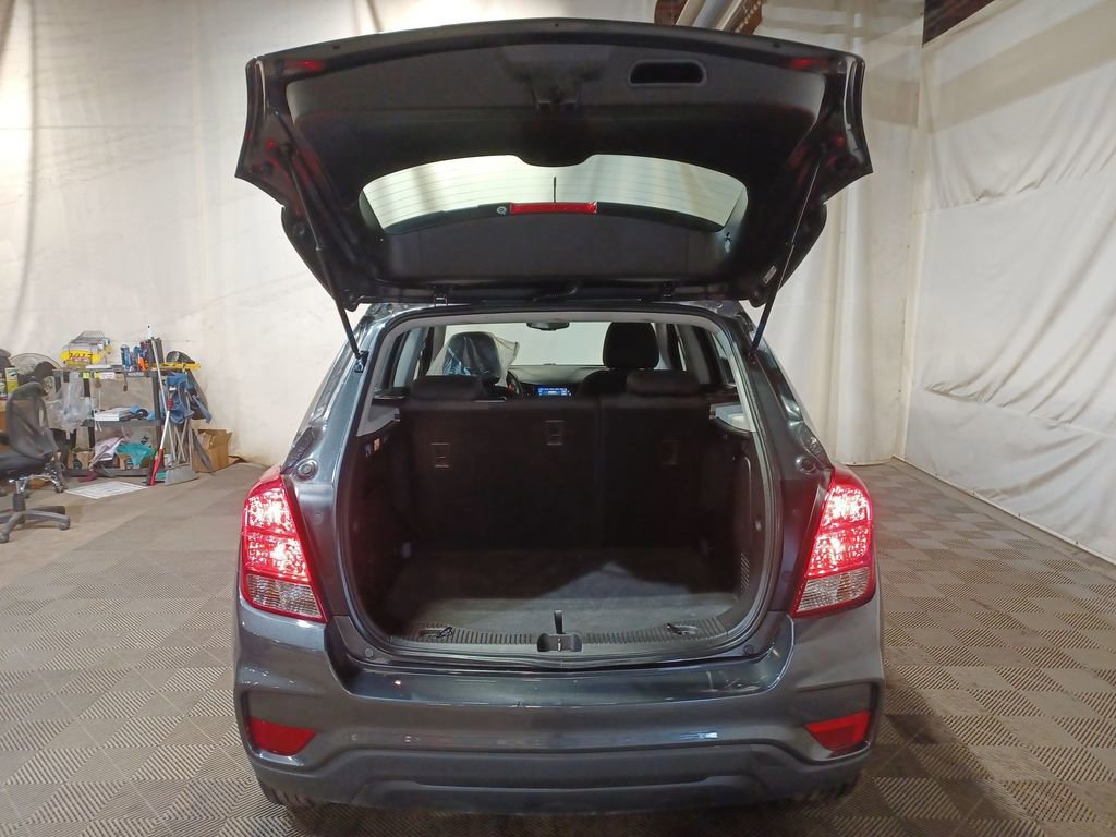Used 2020 Chevrolet Trax LS image 19