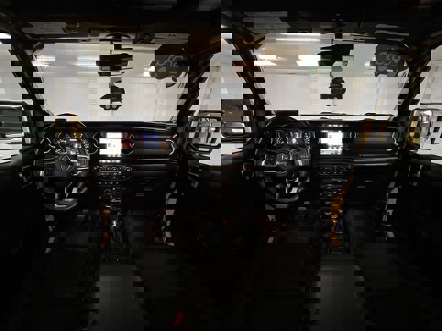 Used 2019 Jeep Wrangler Unlimited Sahara image 20