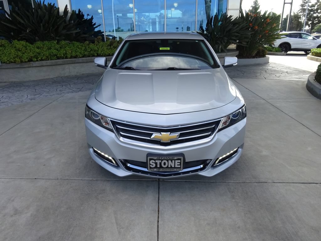 Used 2018 Chevrolet Impala LT w/ LT Entertainment Package FWD image 2