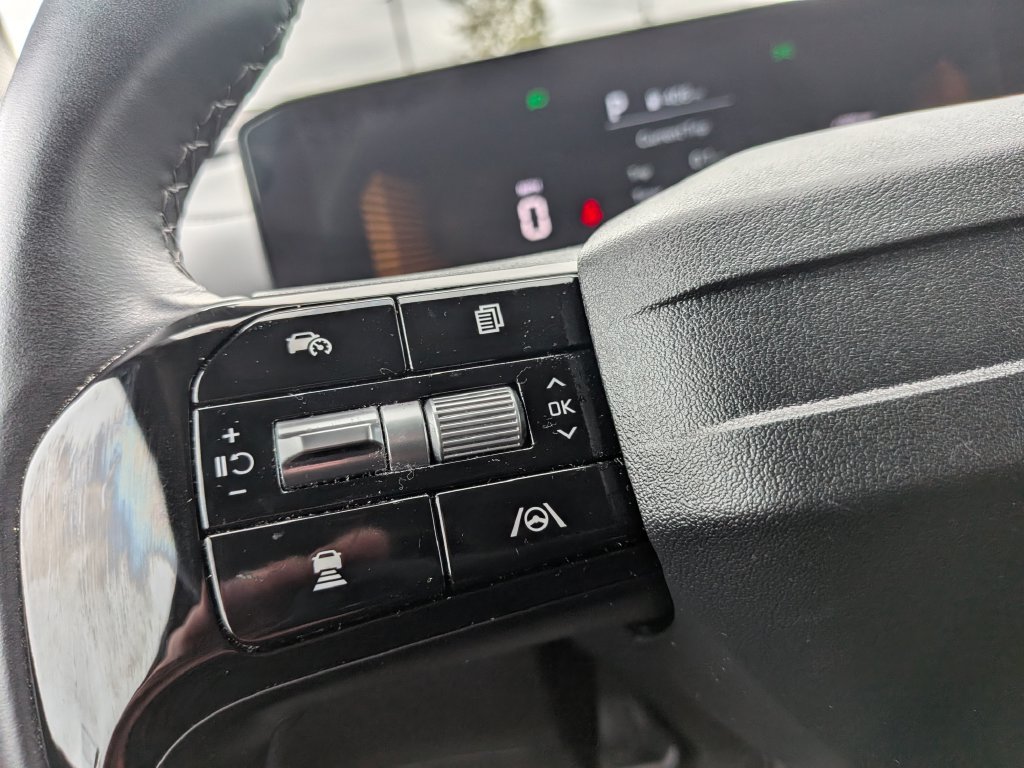Used 2026 Kia Sorento S FWD image 24