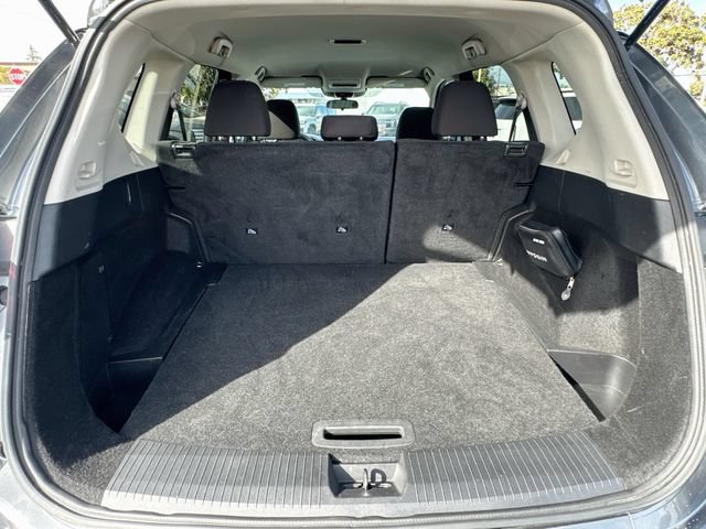 Used 2024 Nissan Rogue S FWD image 24