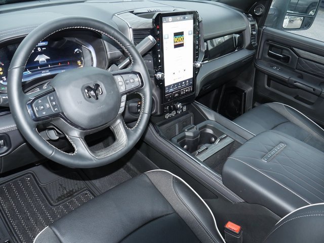 Used 2025 RAM 3500 Limited image 18