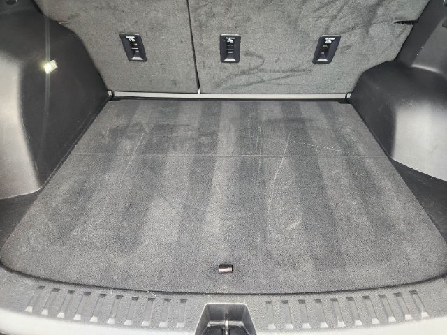 Used 2026 Chevrolet Equinox LT FWD image 32