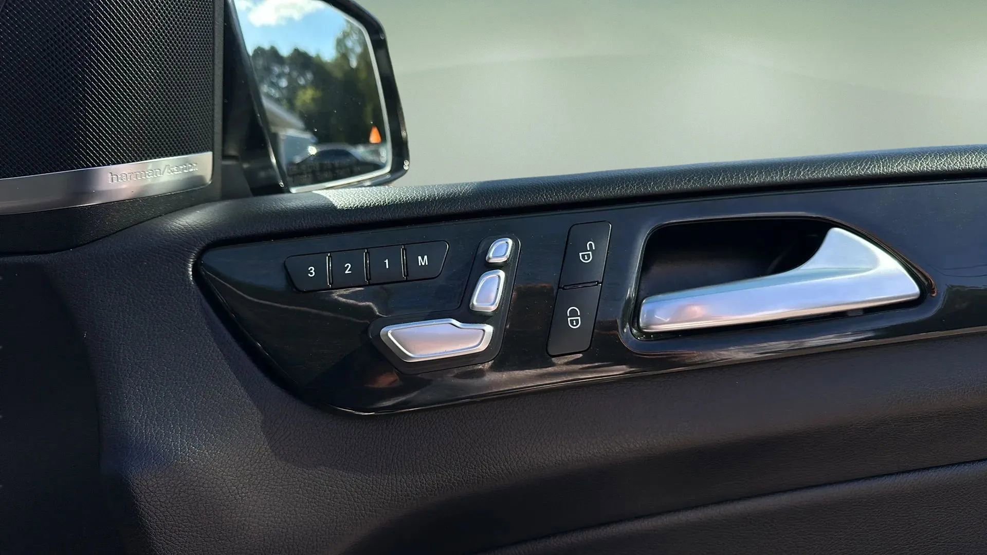 Used 2017 Mercedes-Benz GLS 450 4MATIC image 49