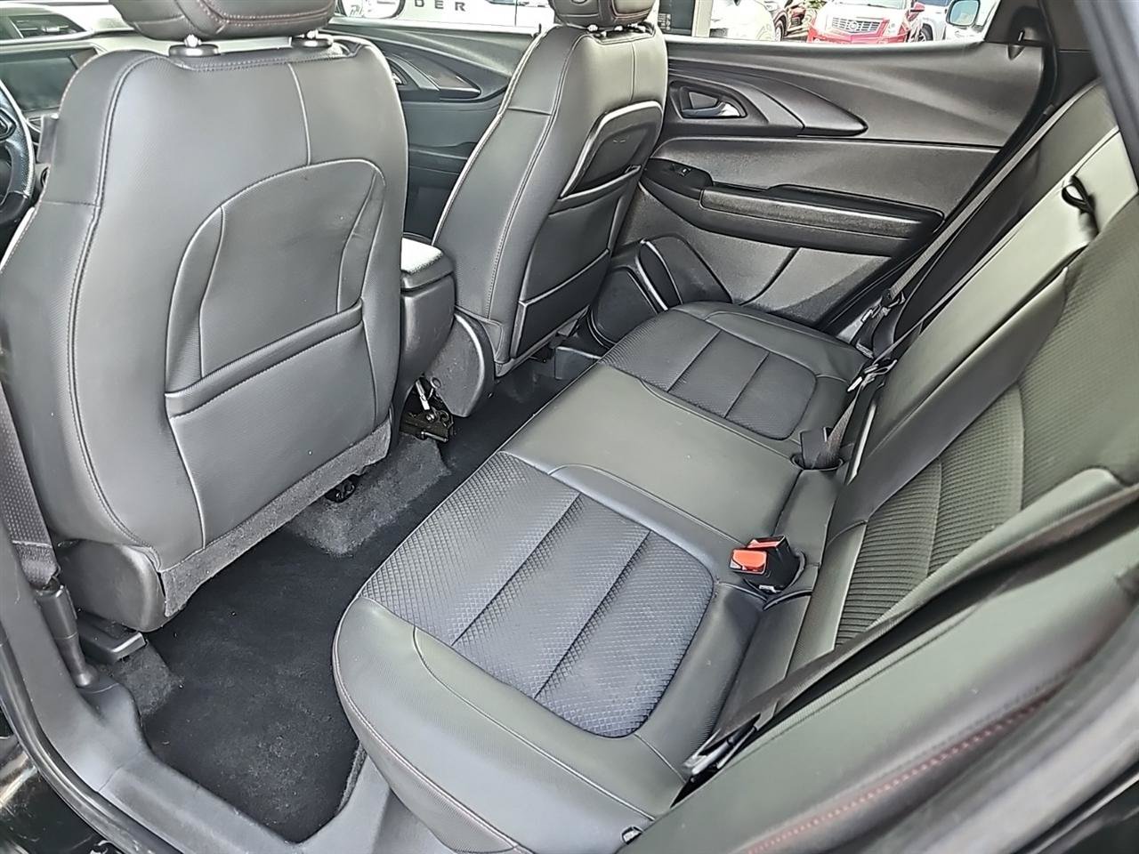 Used 2022 Chevrolet TrailBlazer RS FWD image 10