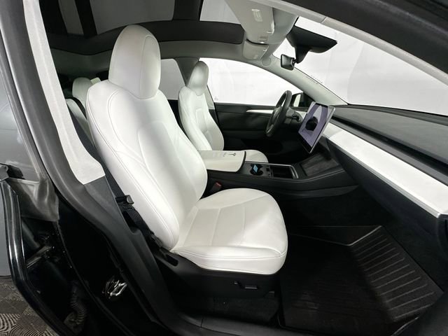 Used 2023 Tesla Model Y Performance AWD/4WD image 25