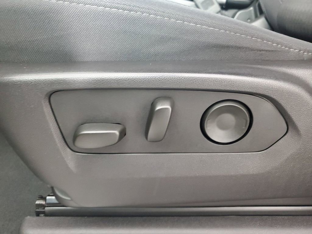 Used 2024 Chevrolet Silverado 1500 RST image 28