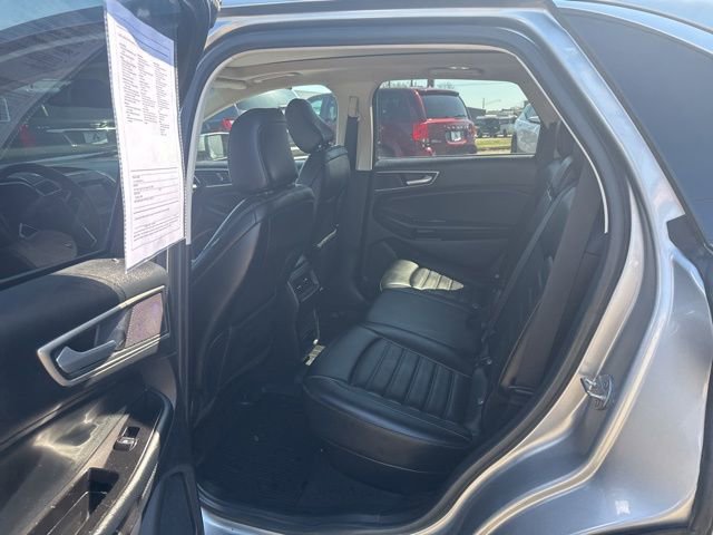 Used 2020 Ford Edge SEL w/ Convenience Package AWD/4WD image 11