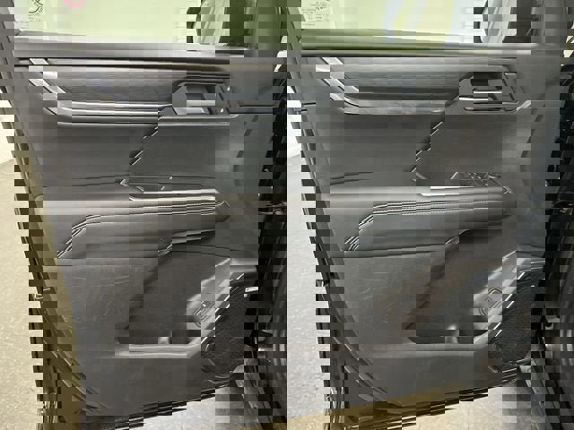 Certified 2025 GMC Acadia Elevation image 22