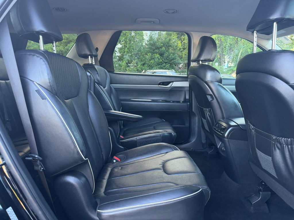 Used 2025 Hyundai Palisade SEL FWD image 16
