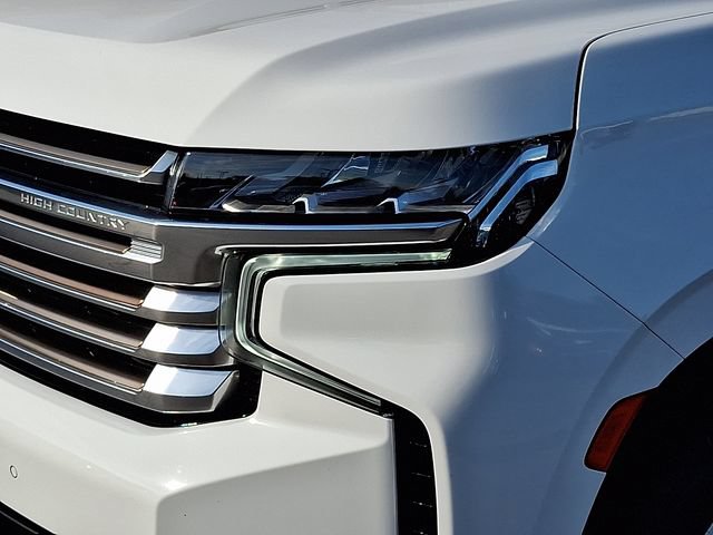 Certified 2023 Chevrolet Suburban High Country AWD/4WD image 9
