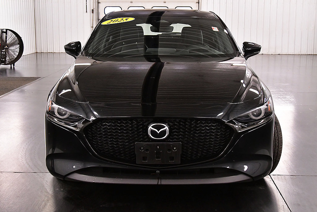 Used 2025 MAZDA MAZDA3 2.5 S Hatchback w/ Premium Pkg FWD image 2