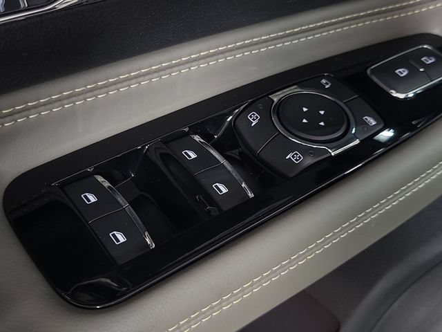 Used 2025 Lincoln Corsair Reserve FWD image 21
